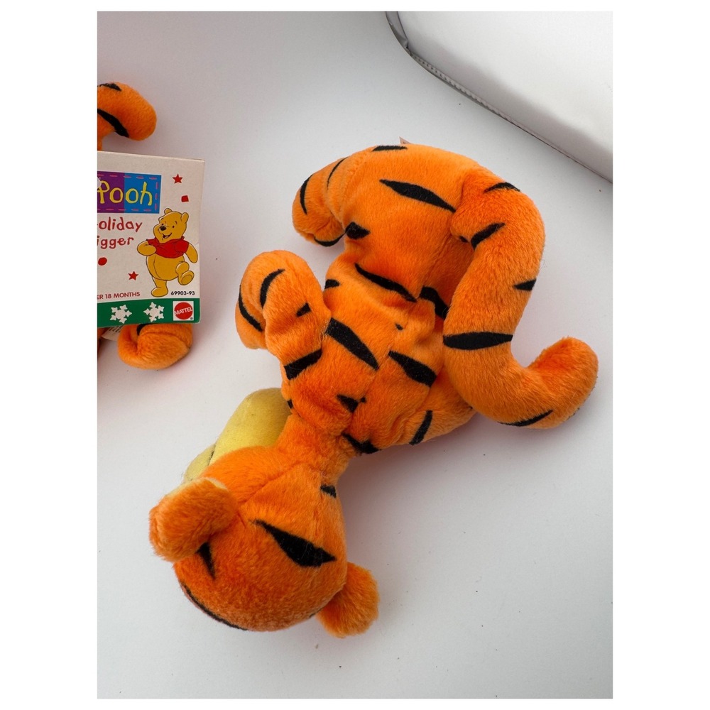 Vintage Mattel Pooh Holiday Tigger Plush Set 1993 Christmas Santa Hat Tigger - Picture 4 of 5
